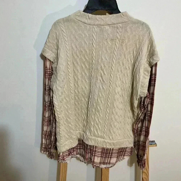 Maurices sweater with look of shirt underneath, plaid/tan size small - Picture 2 of 9